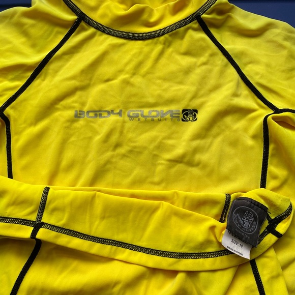 Body Glove Other - Body Glove Wetsuit Top